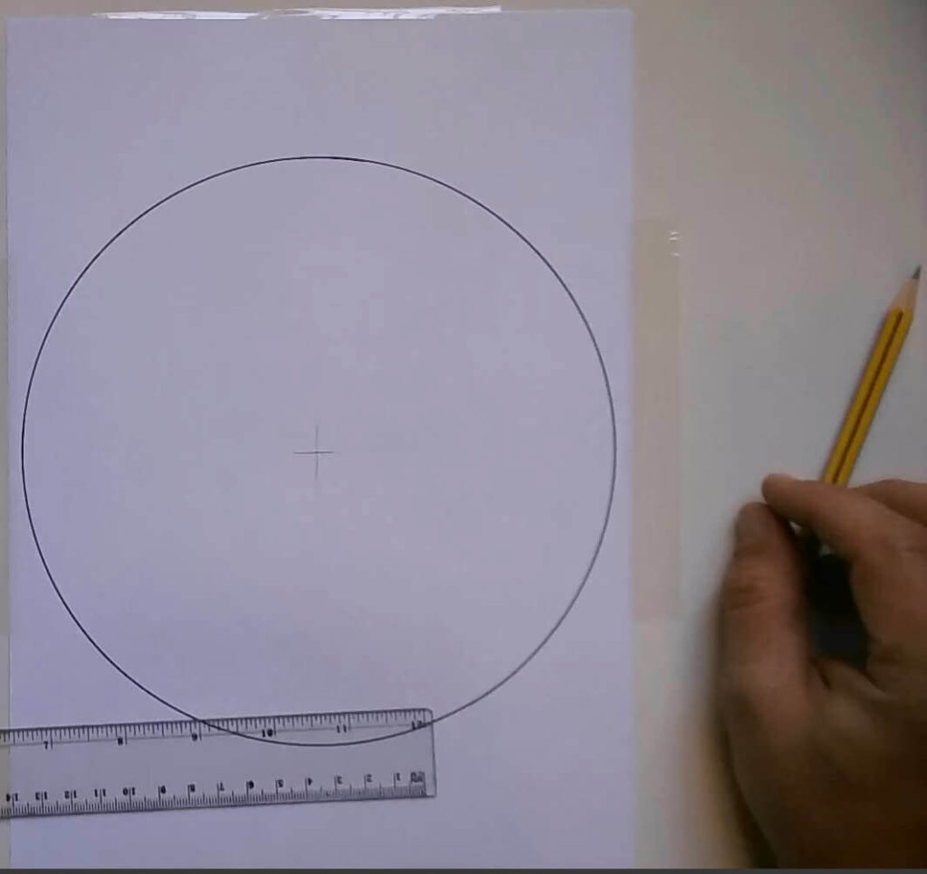Bild von einem Kreis auf Papier. Radius 10cm.